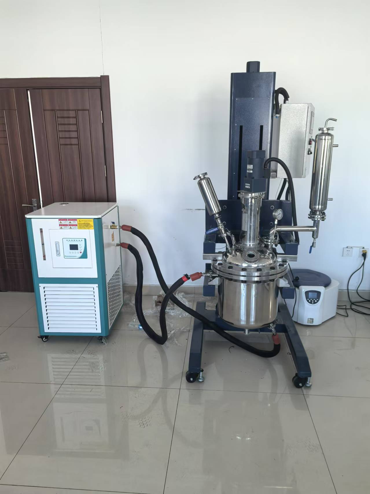 高低温一体机与不锈钢反应釜怎样搭配使用